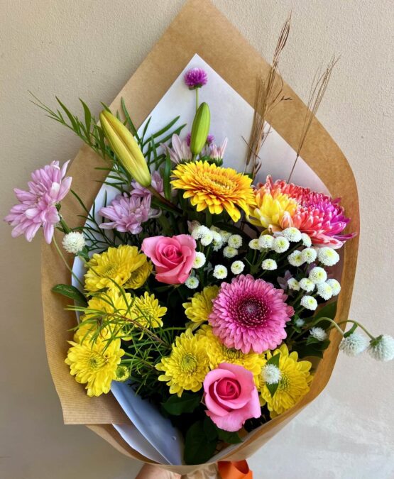 Bright and Cheerful Seasonal Bouquet - Florist Choice - Image 9