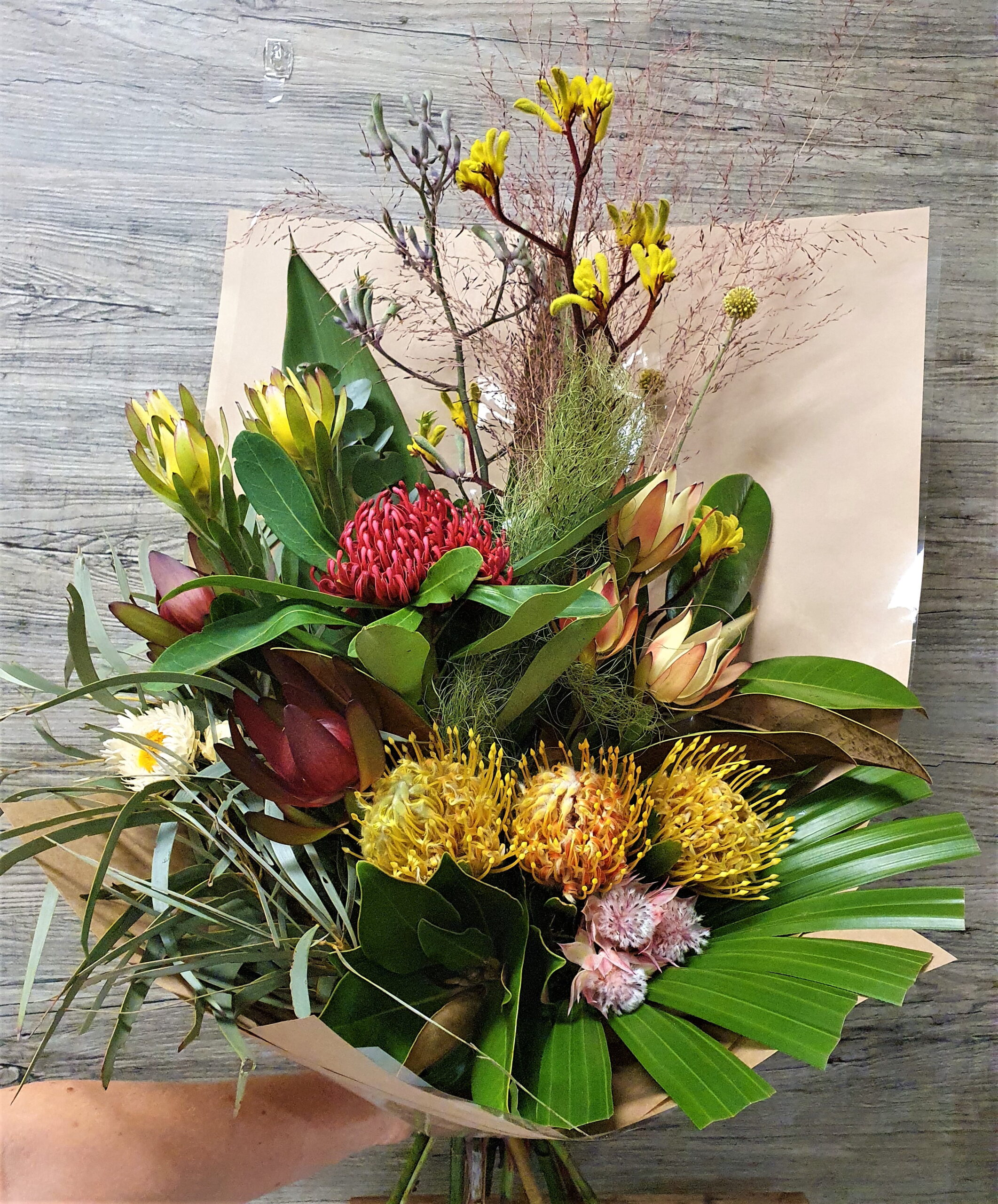 Native and Seasonals bouquet Large - Image 4