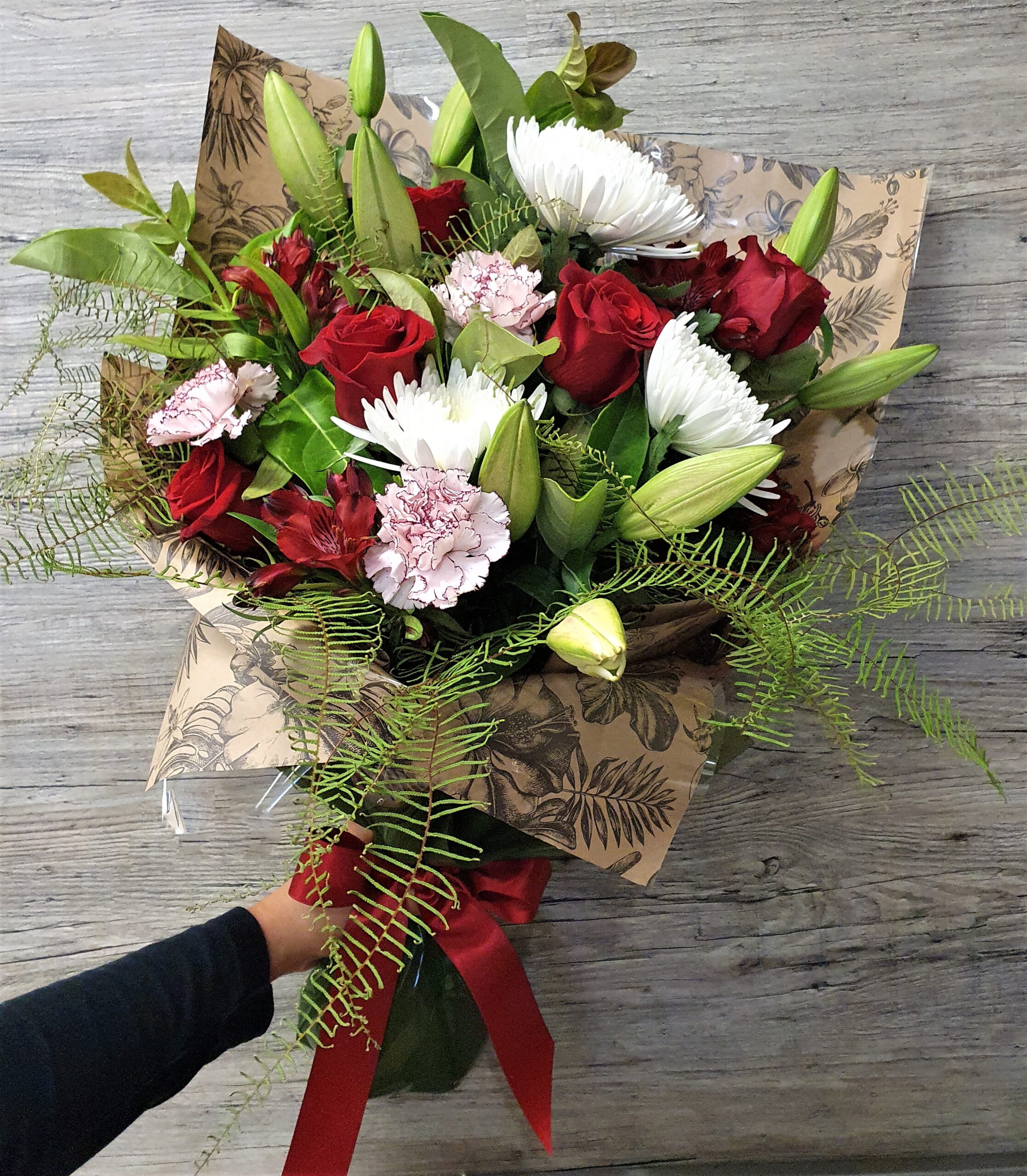 Bouquet in Red, Pink and White - Image 4