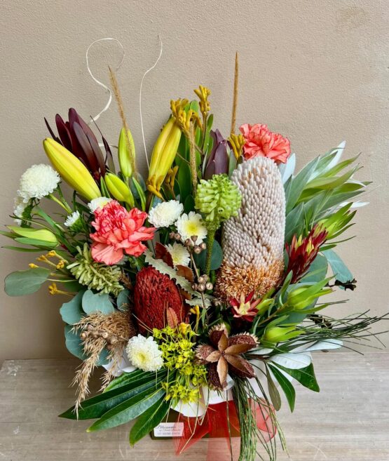 Natives and Seasonal Floral Box - Image 5
