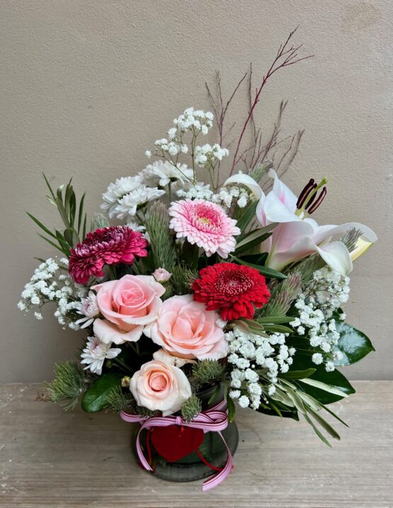 VALENTINES bouquet in vase