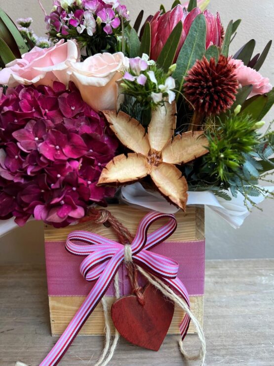 Natives and Seasonal Floral Box - Image 2