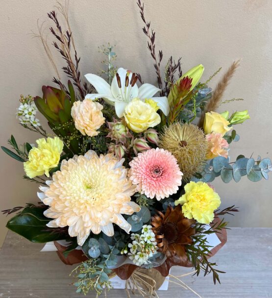 Earthy Natives and pretty florals box - Image 6